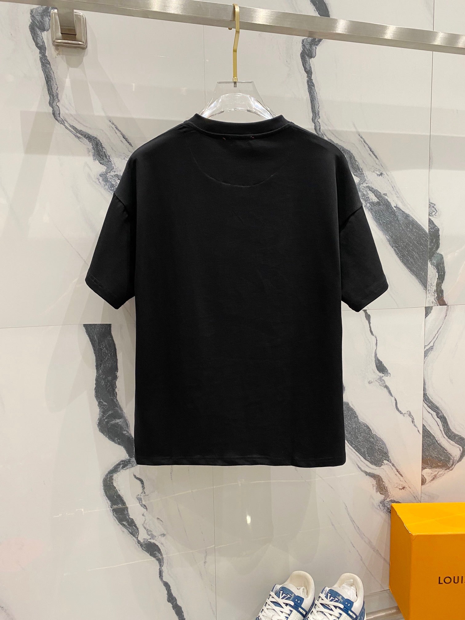 Gucci Blade Logo Printed T-shirt In Black