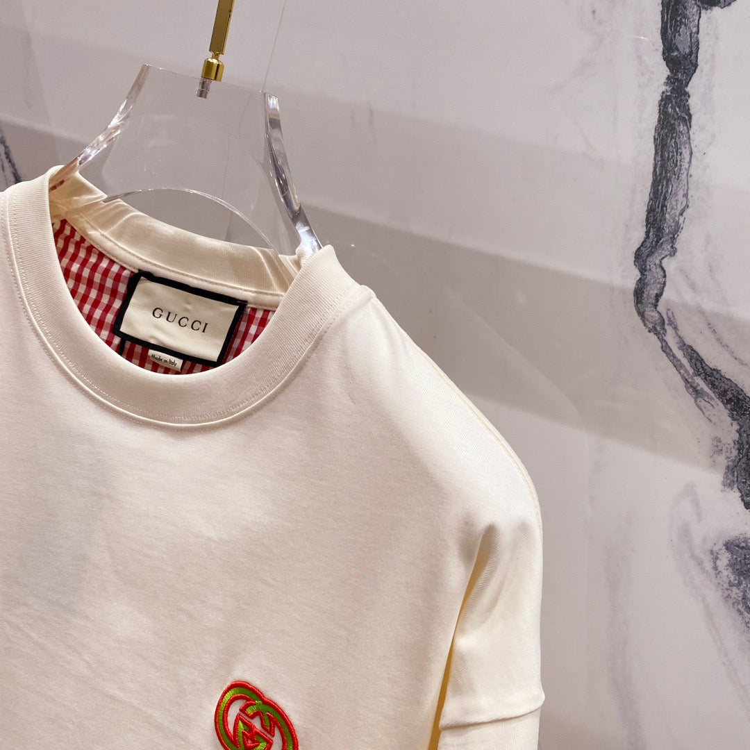 Gucci Blade Logo Printed T-shirt In Cream
