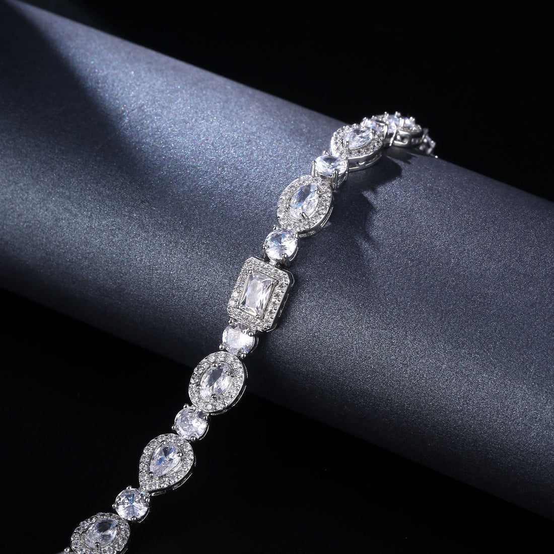 European and American-Style Square Crystal Zircon Counter