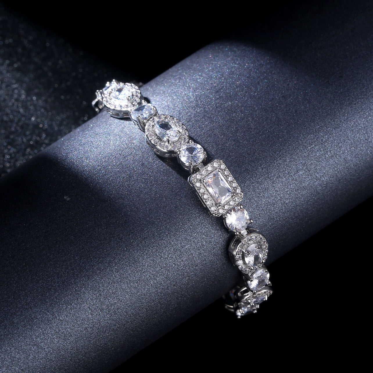European and American-Style Square Crystal Zircon Counter