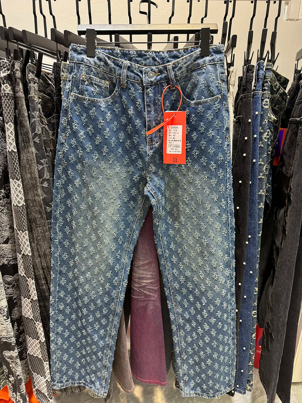 Jacquard Pattern Denim Pants Men Straight Fitting Jeans For Men